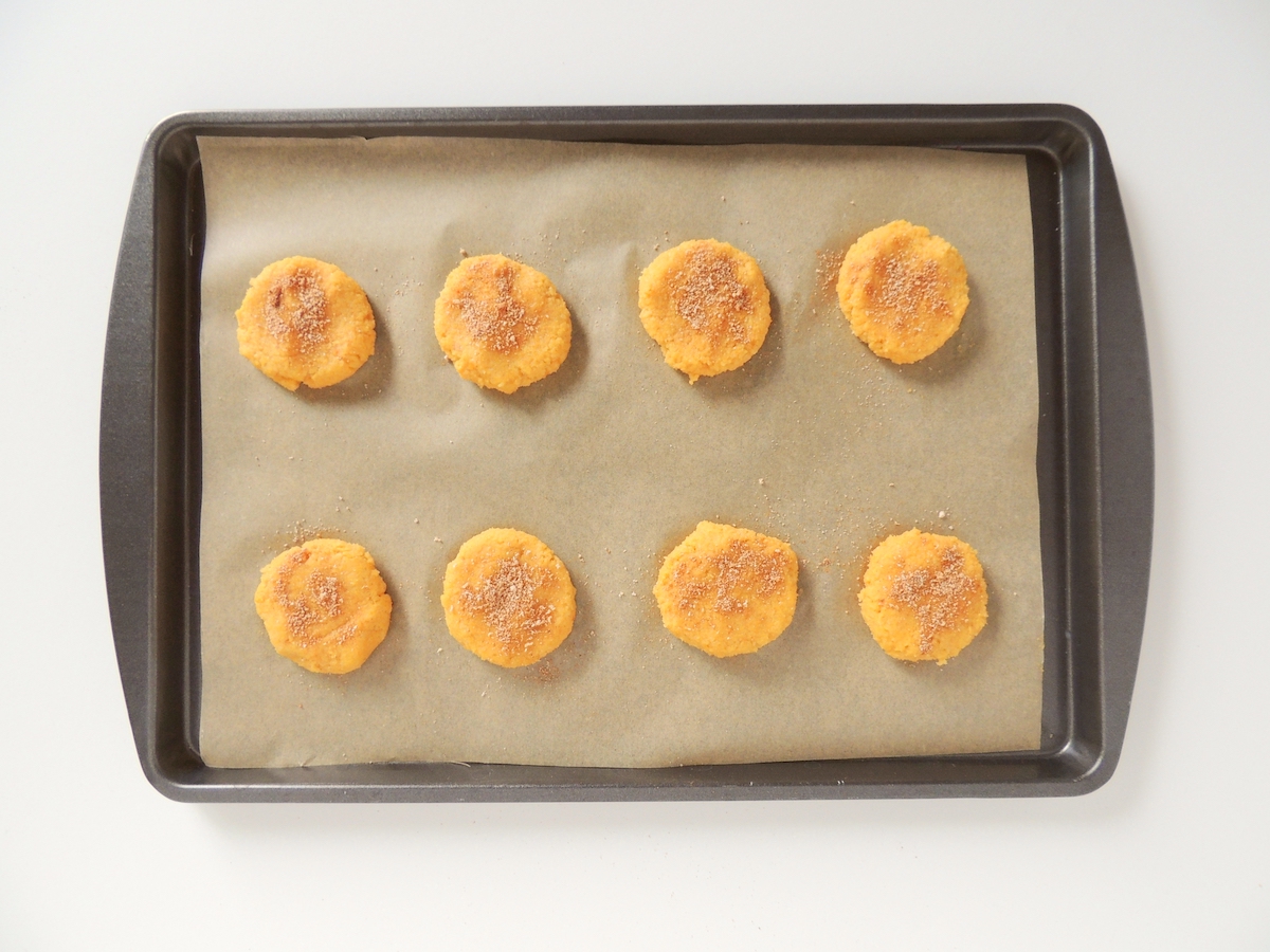 Flattened cookies that are freshly baked