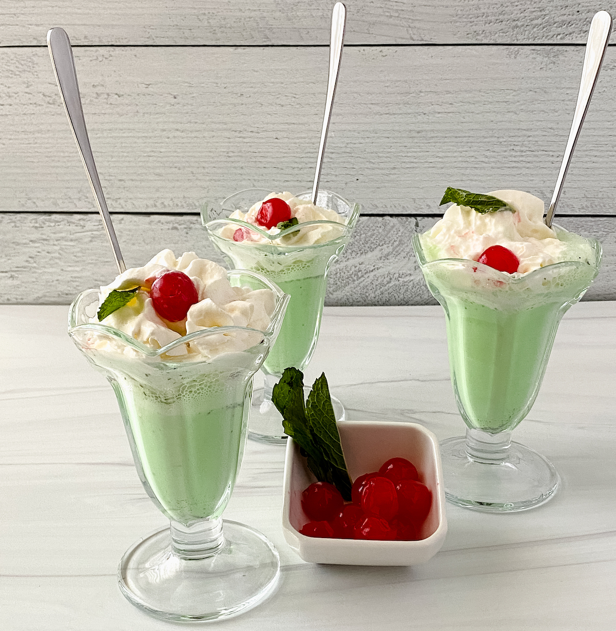Cover image for vegan shamrock shake recipe post.